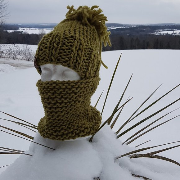 Wool winter set, sweater, matching hat and scarf,olive green color, hand knitted - Picture 7 of 13